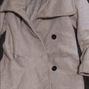 Gray woman’s pea coat